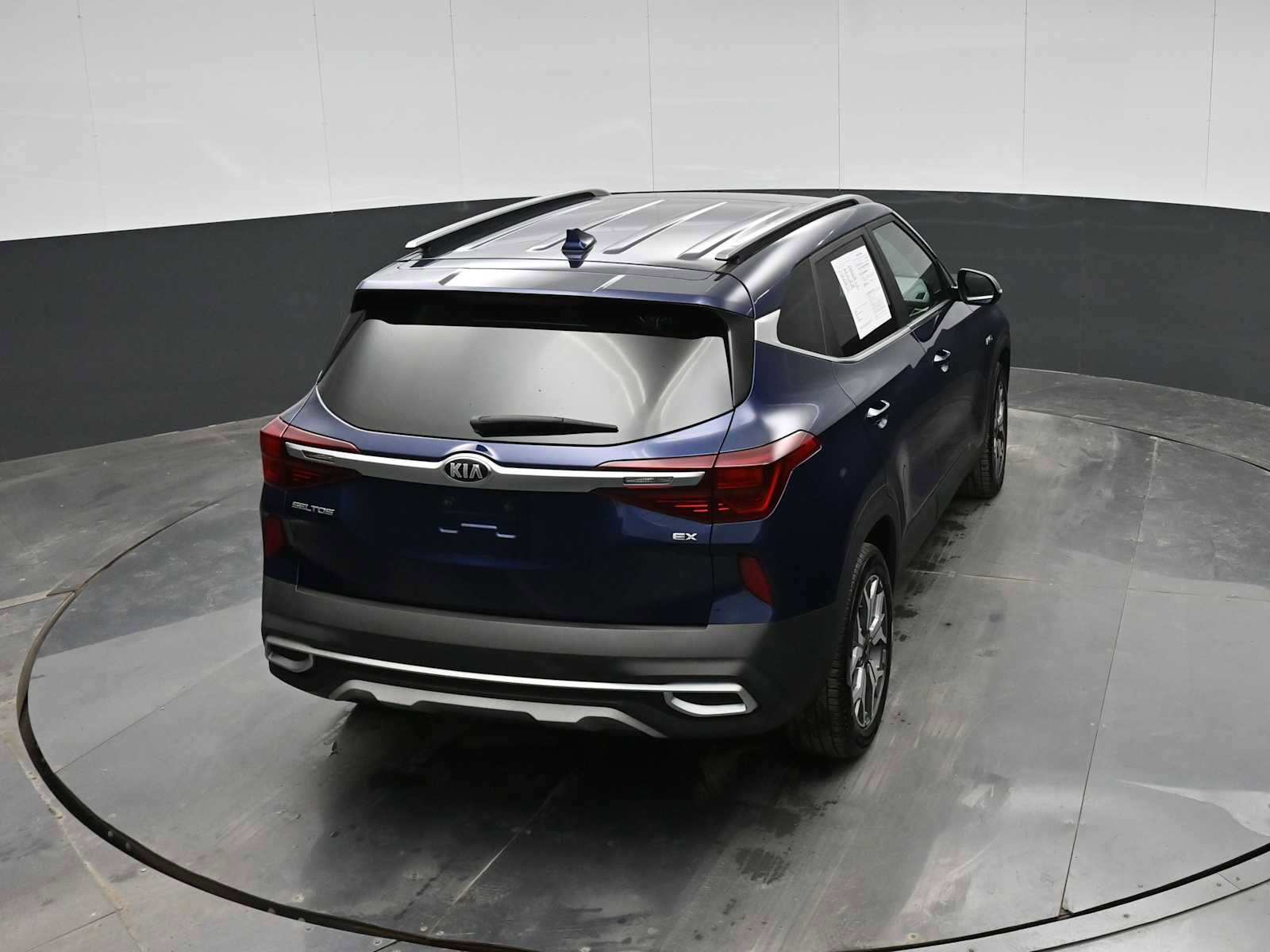 Used 2021 Kia Seltos EX image 26