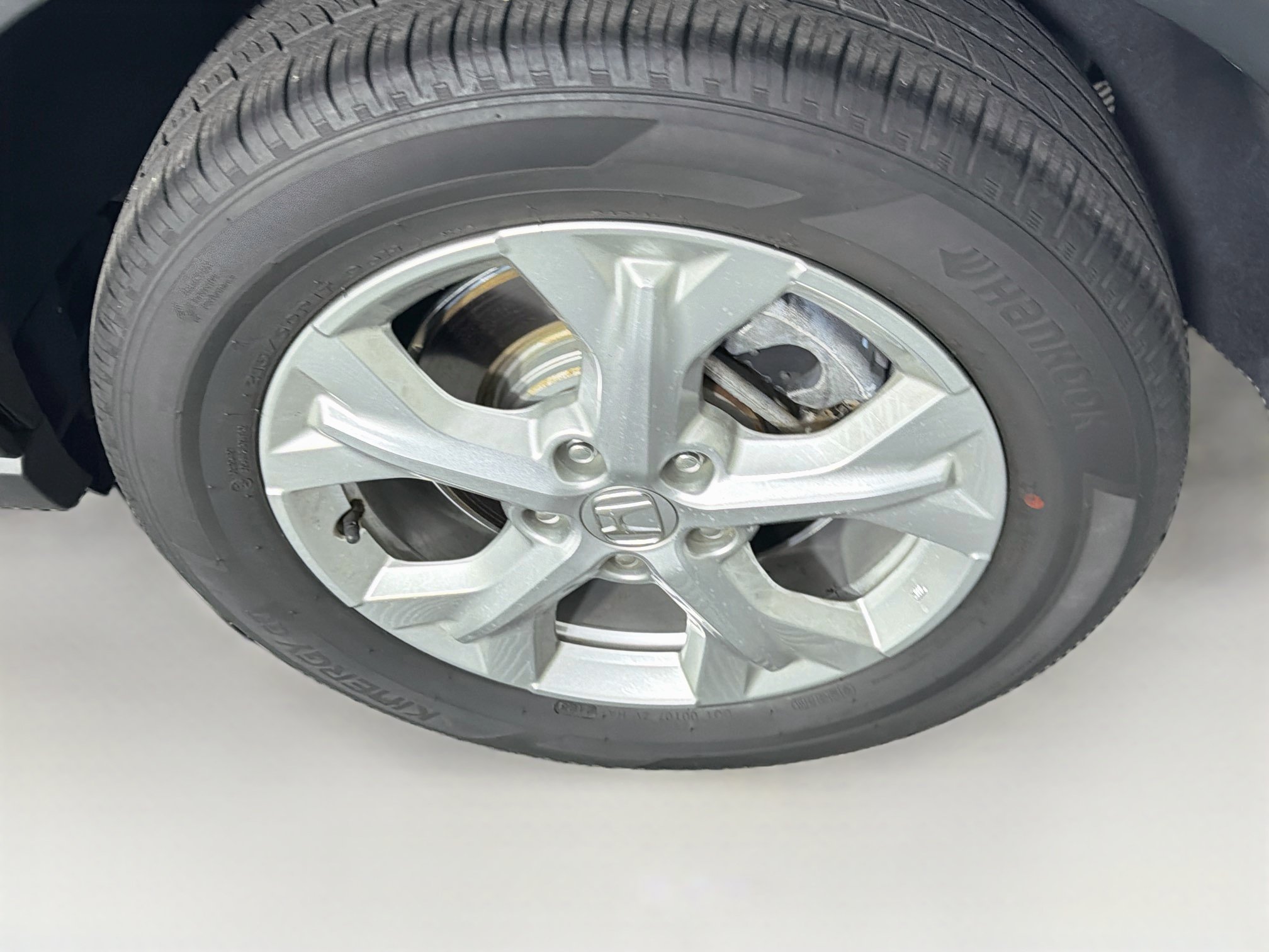 Used 2024 Honda HR-V LX image 11