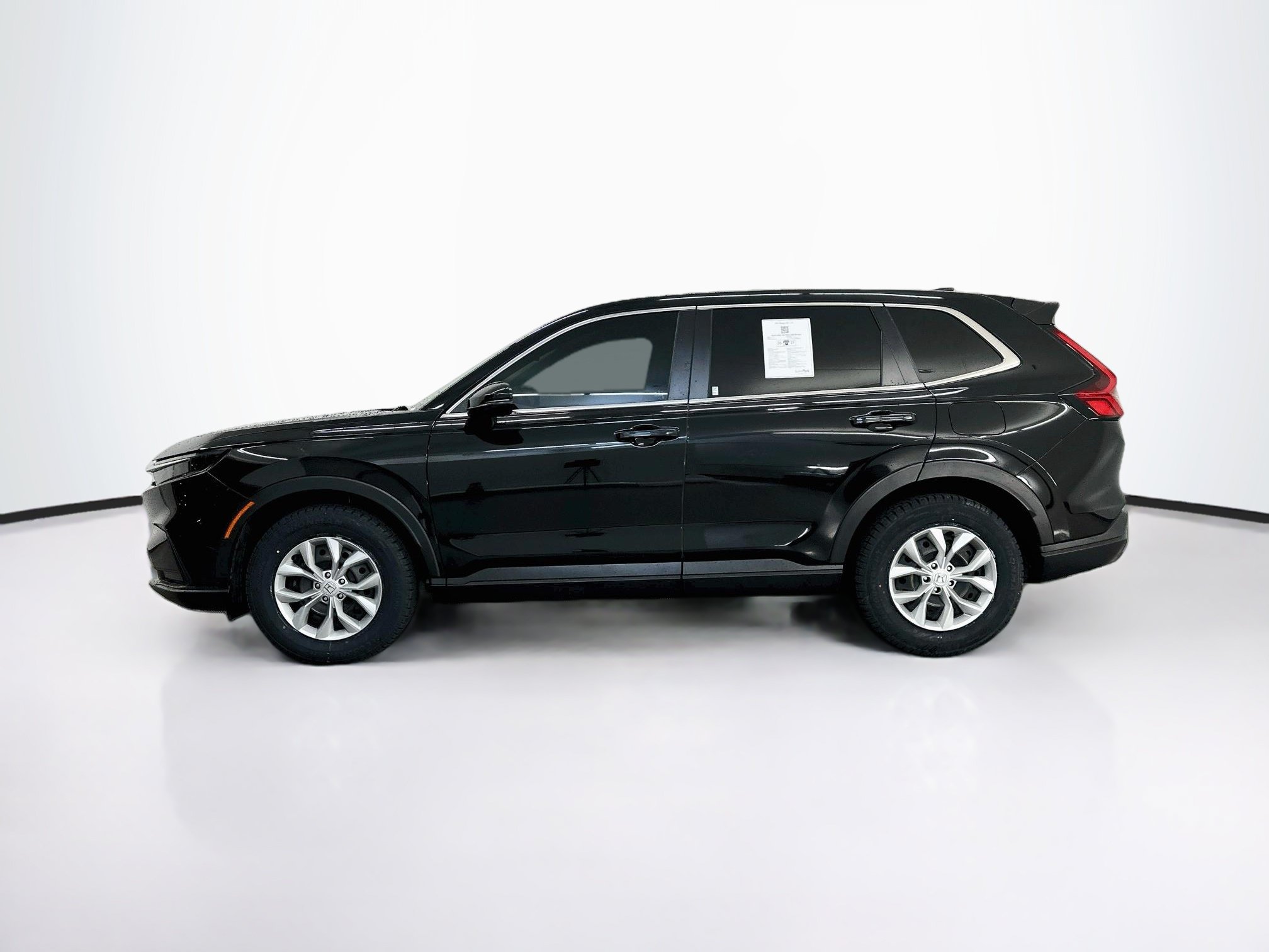 Used 2025 Honda CR-V LX image 4