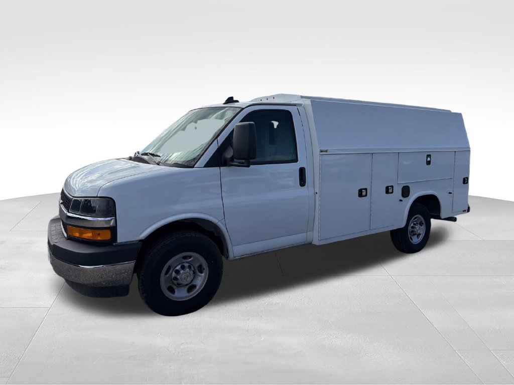 New 2026 Chevrolet Express 3500 w/ Power Convenience Package RWD image 8