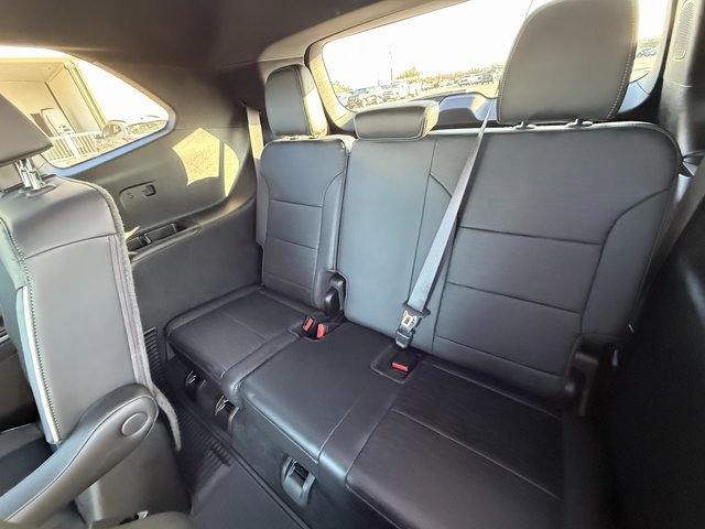 Used 2025 Buick Enclave Sport Touring image 15