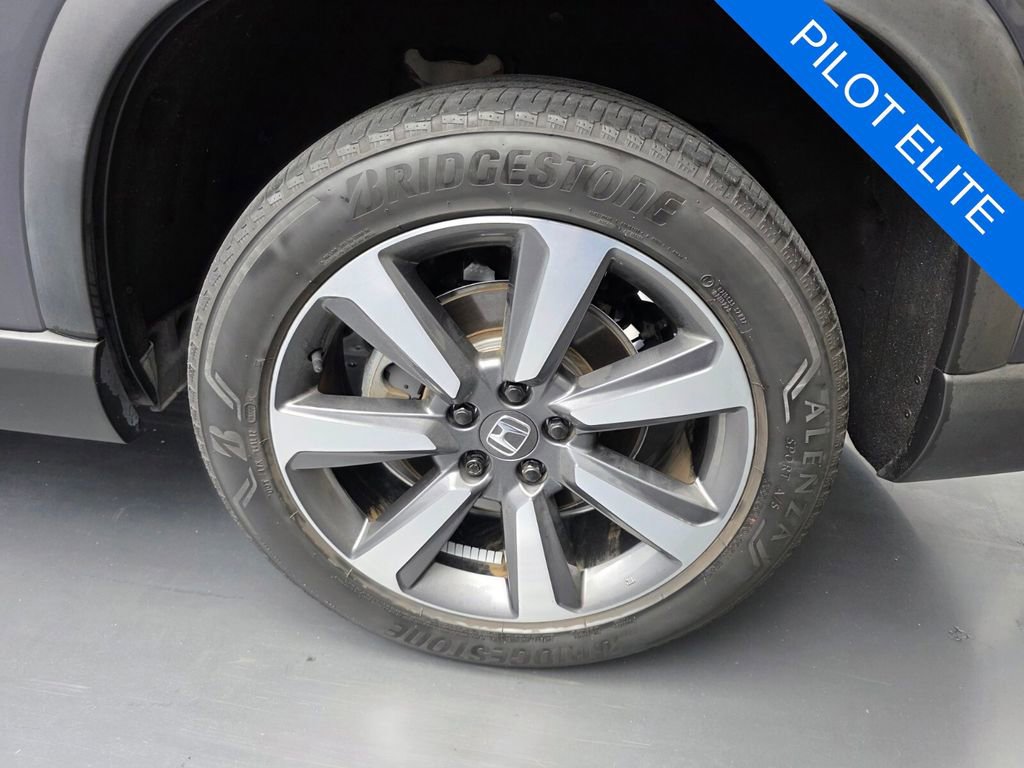 Used 2023 Honda Pilot Elite image 17