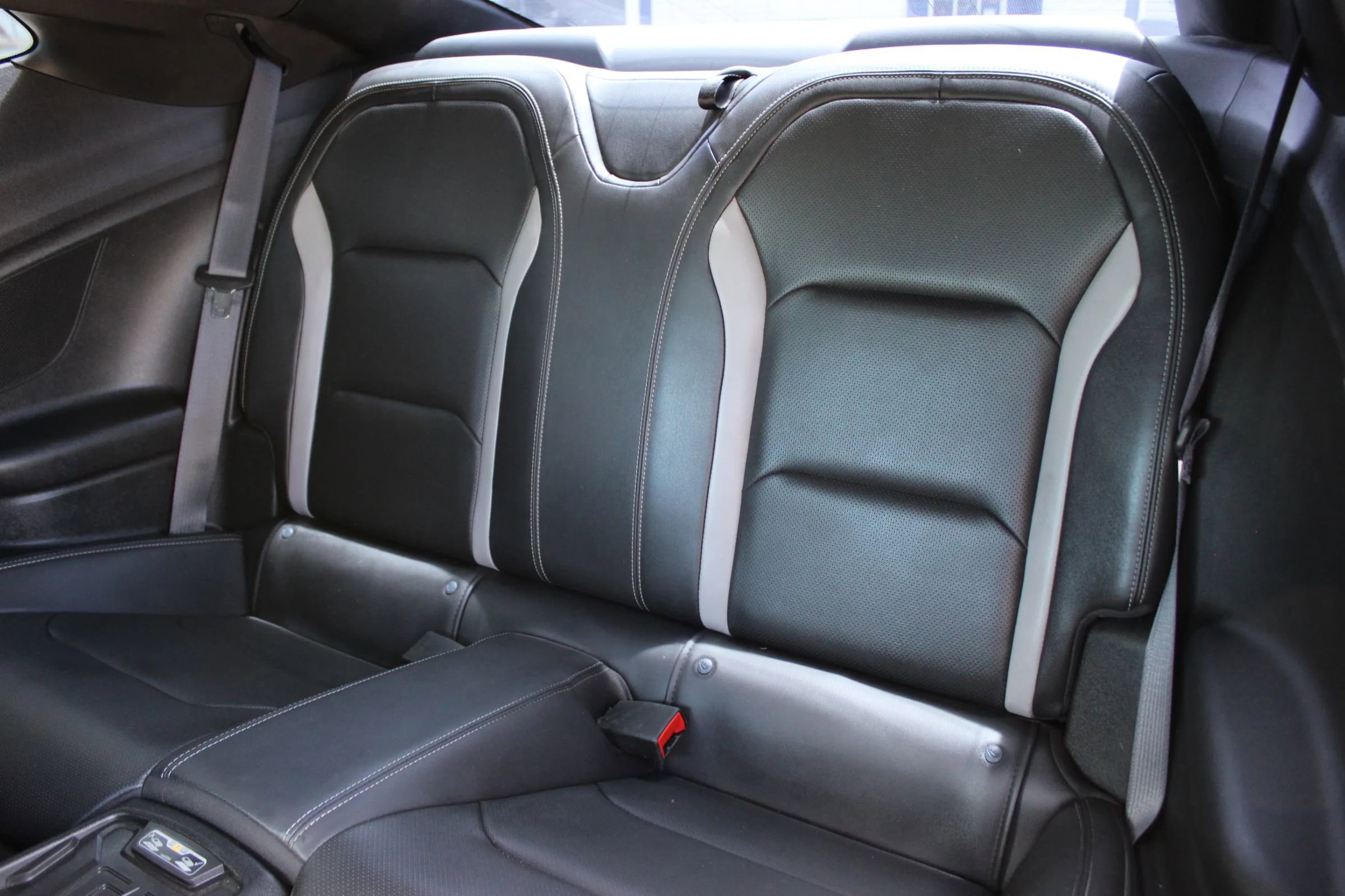 Used 2016 Chevrolet Camaro SS RWD image 18