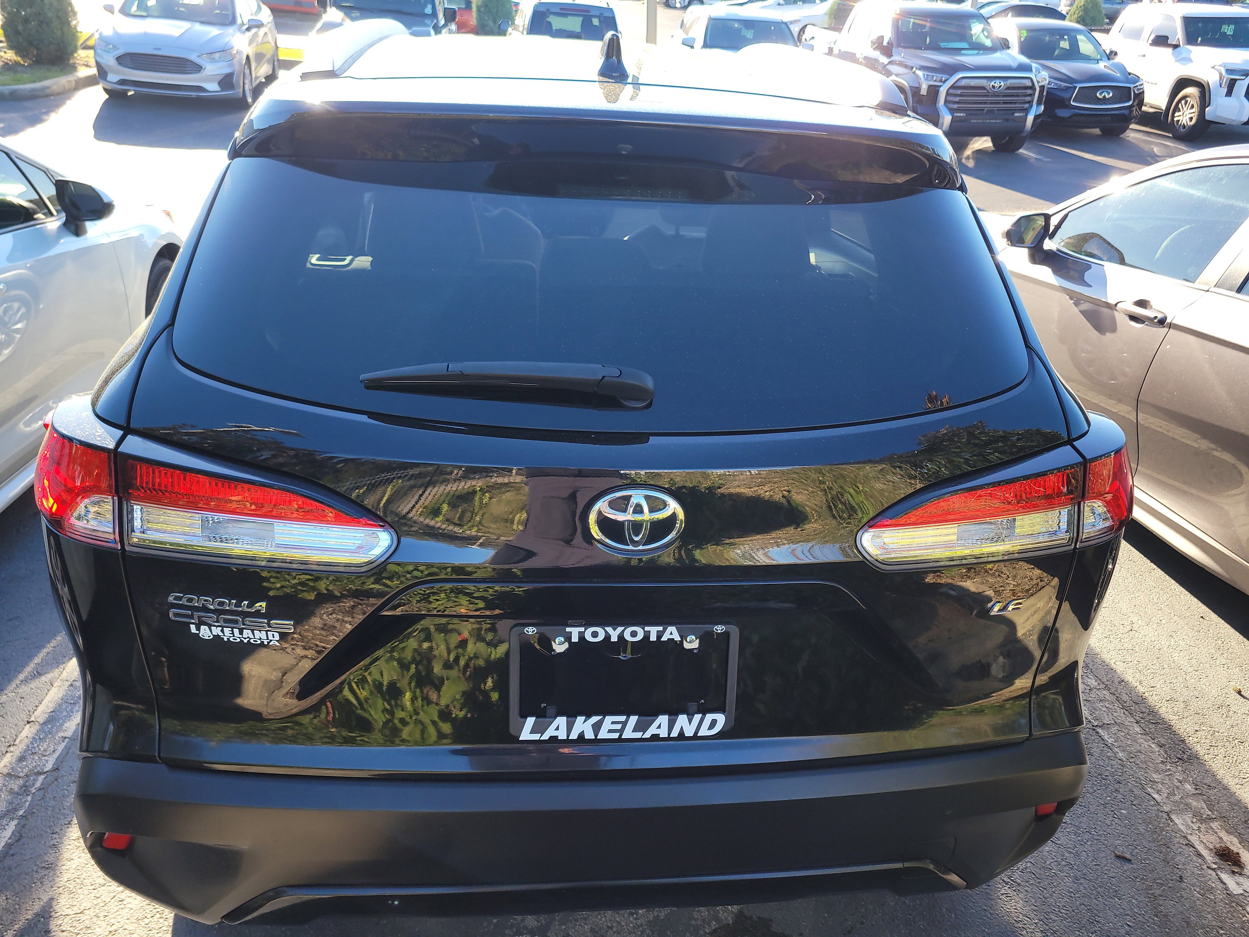 Used 2023 Toyota Corolla Cross LE image 6