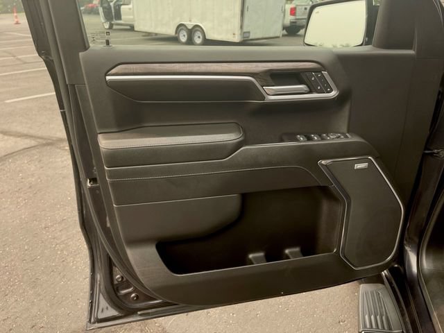 Used 2022 Chevrolet Silverado 1500 LTZ AWD/4WD image 23