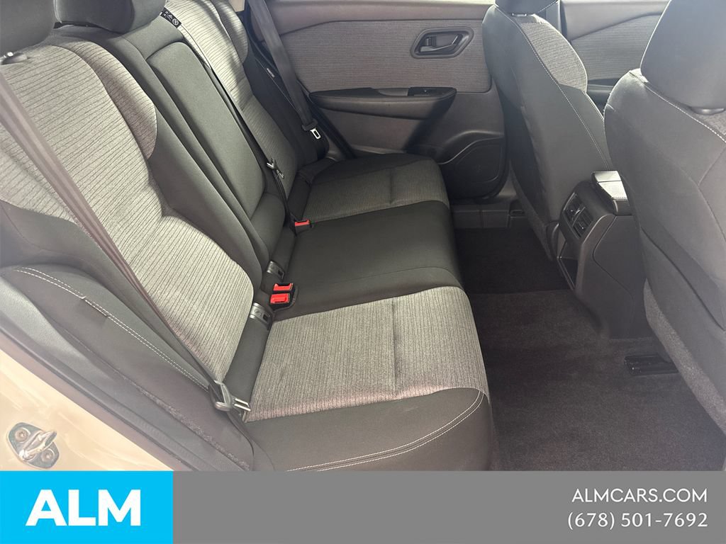 Used 2022 Nissan Rogue S FWD image 18