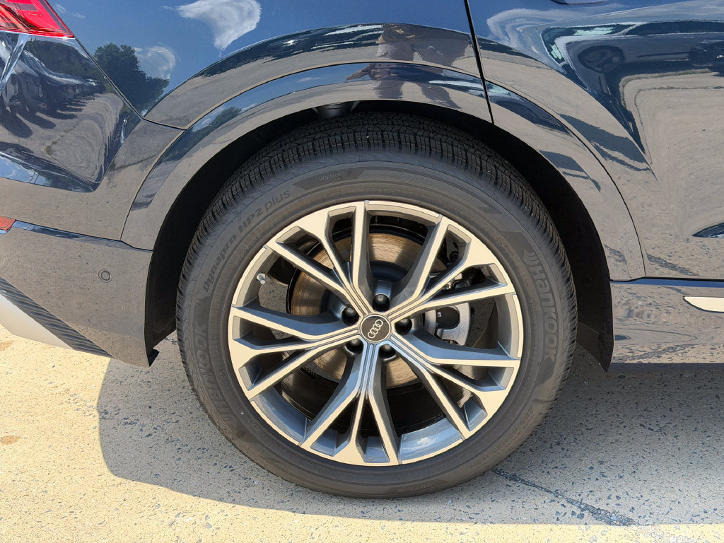 New 2026 Audi Q8 Premium Plus AWD/4WD image 6