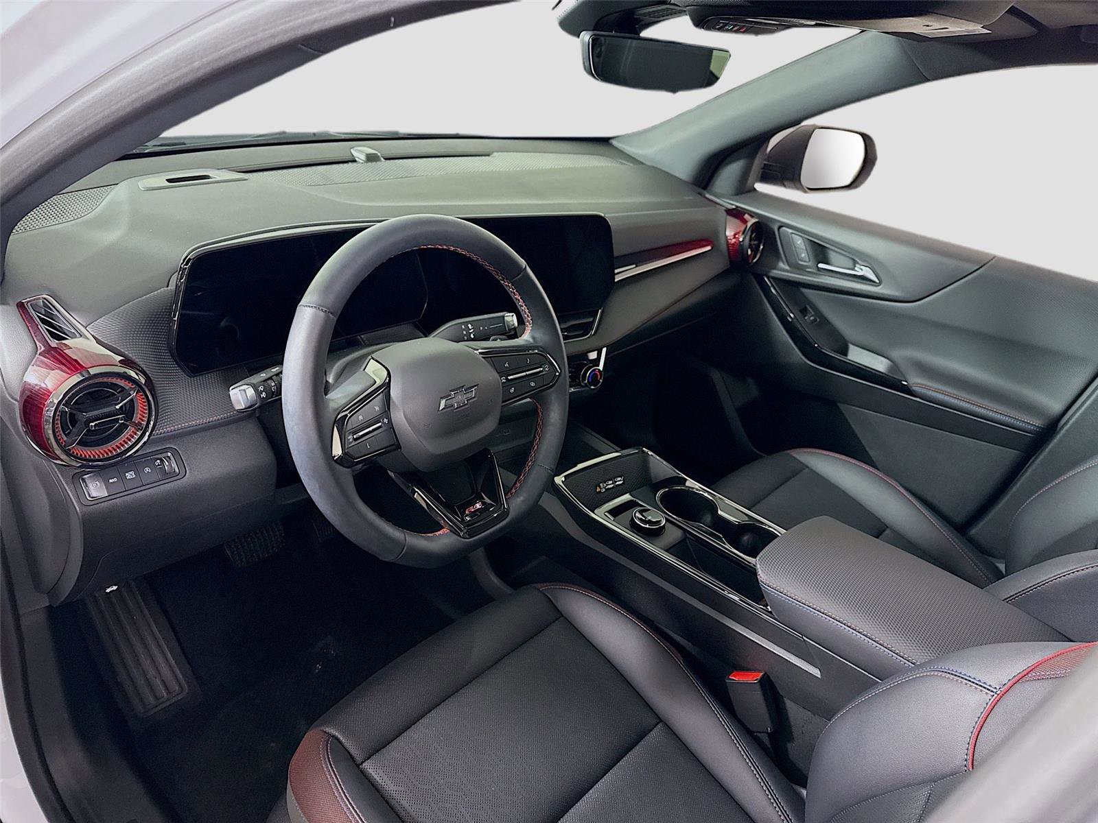 Used 2025 Chevrolet Equinox RS w/ Safety and Technology Package image 3