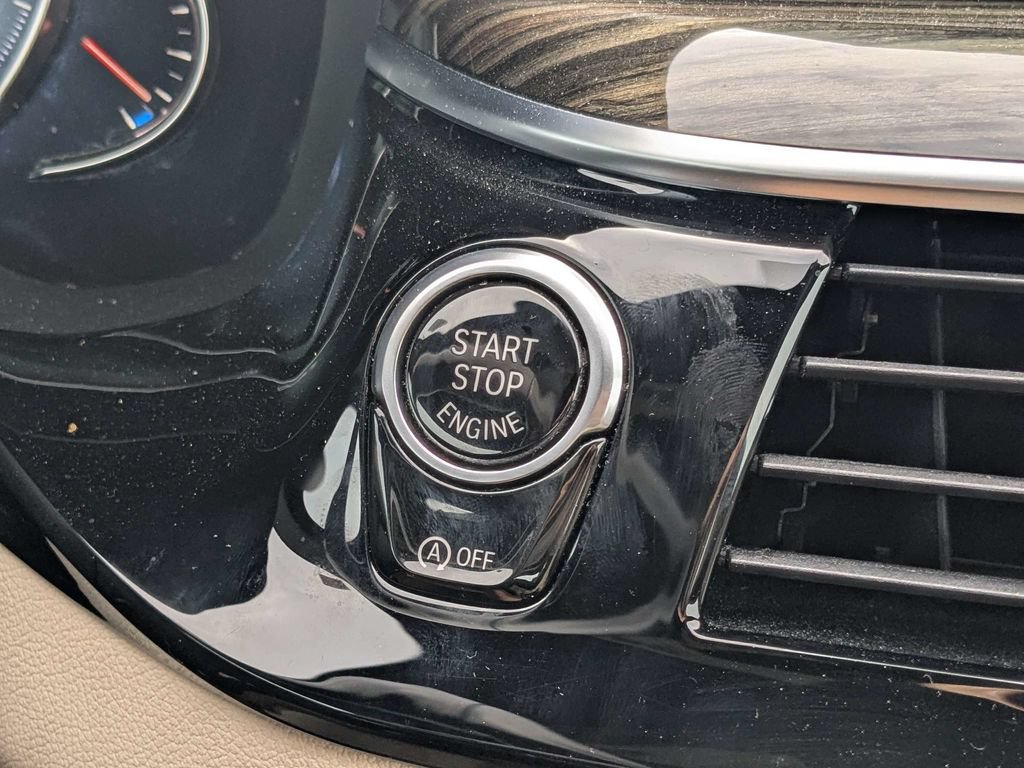 Used 2018 BMW 540i RWD image 27