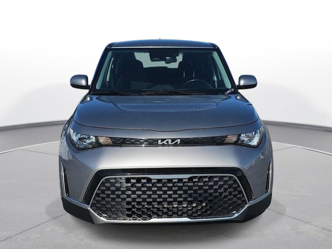 Used 2023 Kia Soul EX image 2