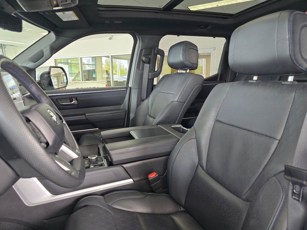 Used 2023 Toyota Tundra Platinum AWD/4WD image 18