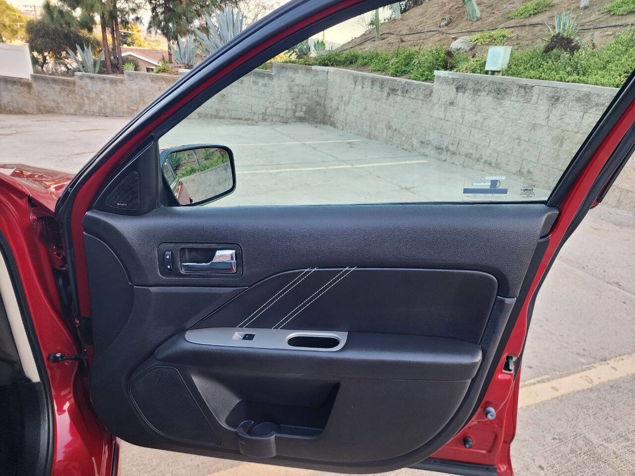 Used 2010 Ford Fusion Sport FWD image 33