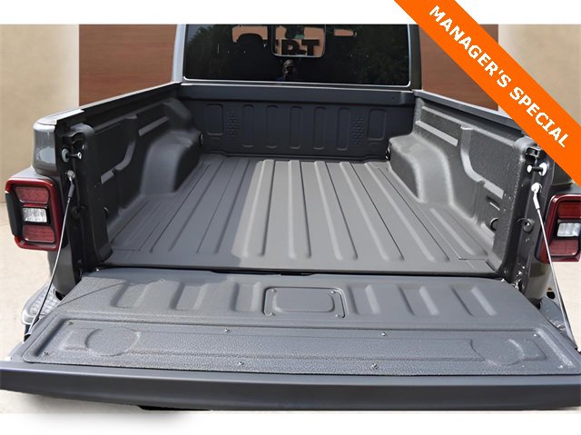 New 2025 Jeep Gladiator High Tide image 10