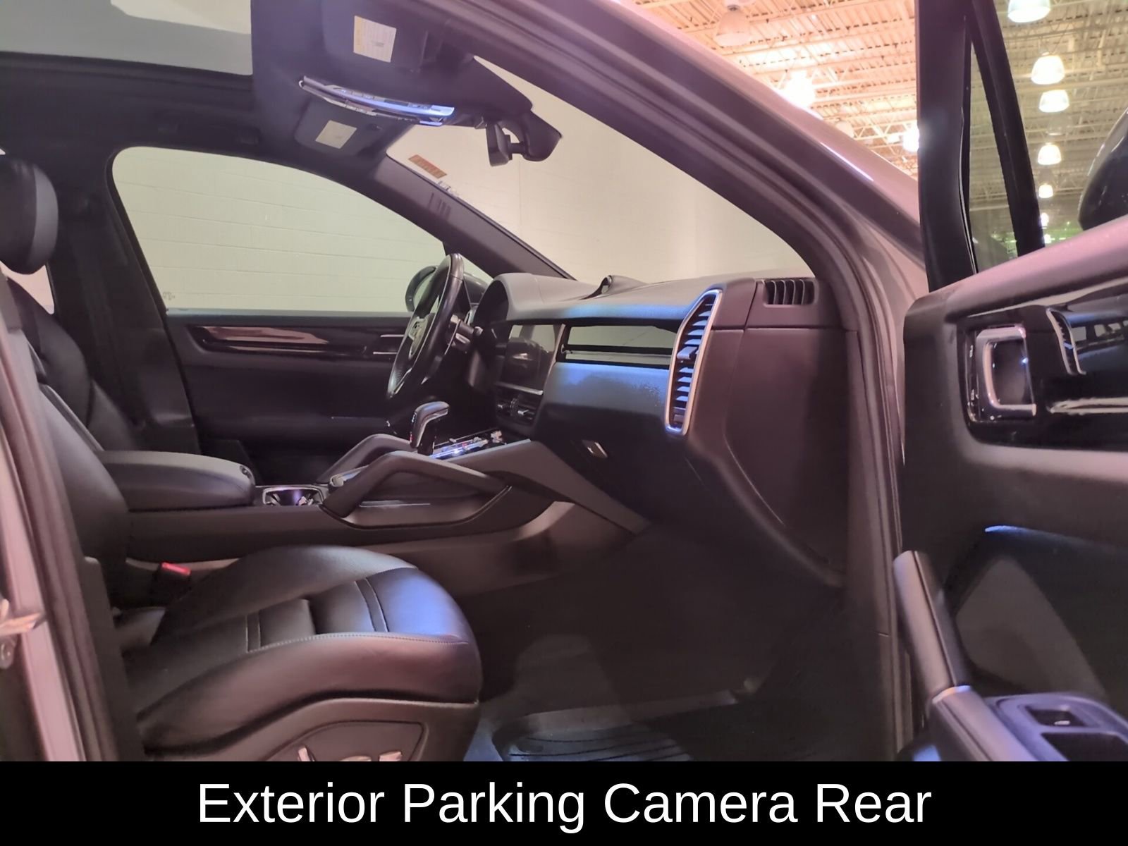 Used 2021 Porsche Cayenne image 9