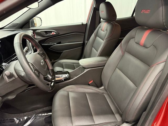 Used 2024 Chevrolet Trax RS FWD image 5