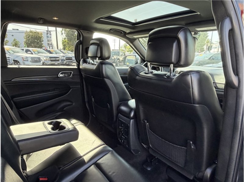 Used 2019 Jeep Grand Cherokee Limited image 26