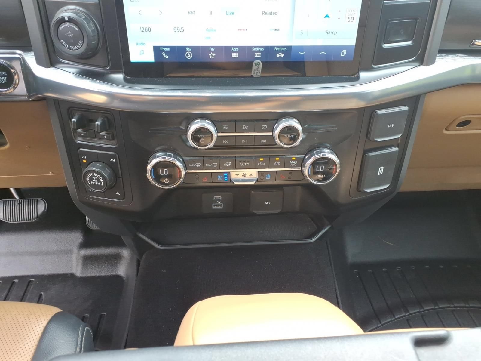 Used 2021 Ford F150 Lariat w/ Trailer Tow Package AWD/4WD image 27