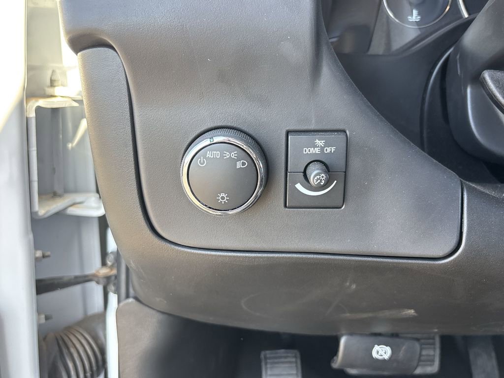 New 2025 GMC Savana 2500 Extended w/ Driver Convenience Package image 17