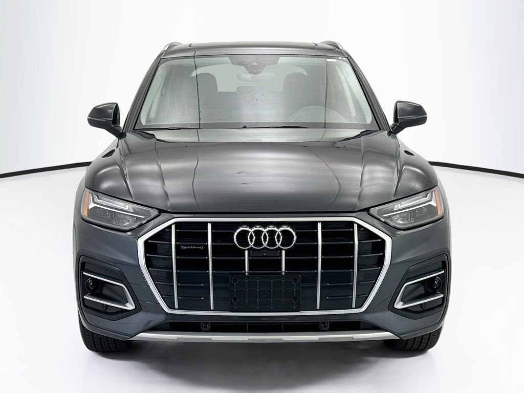 Used 2023 Audi Q5 2.0T Premium Plus w/ Premium Plus Package AWD/4WD image 2