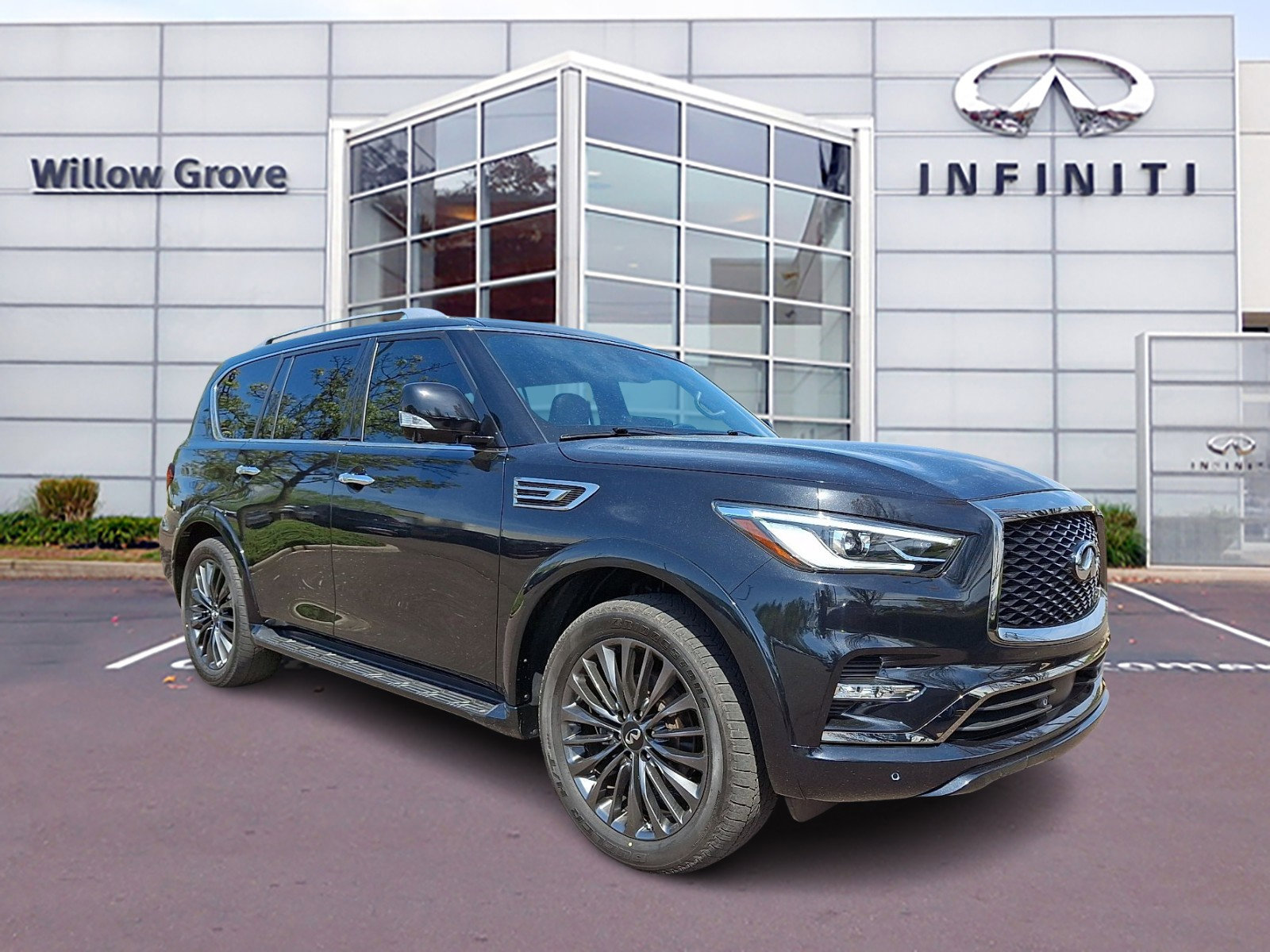 Certified 2024 INFINITI QX80 Sensory image 1
