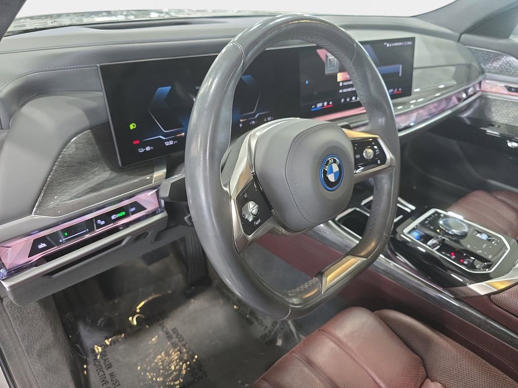Certified 2023 BMW i7 xDrive60 w/ Executive Package 2 AWD/4WD image 22