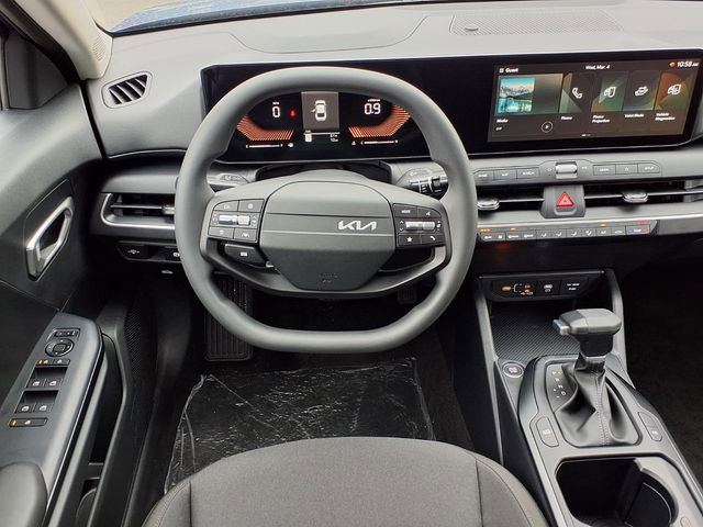 New 2026 Kia K4 LXS image 2