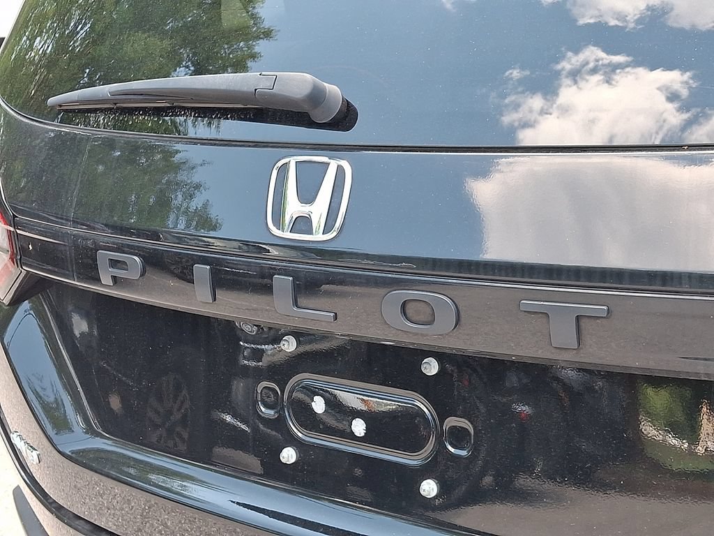 Used 2023 Honda Pilot Elite image 32