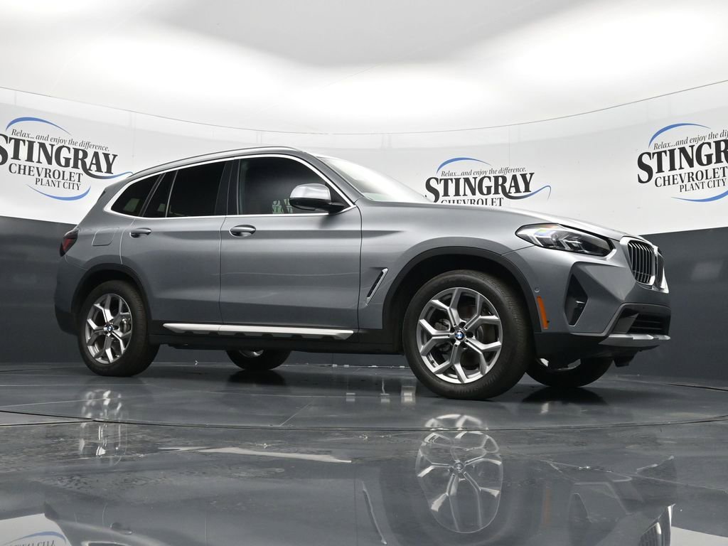 Used 2024 BMW X3 xDrive30i w/ Premium Package image 17