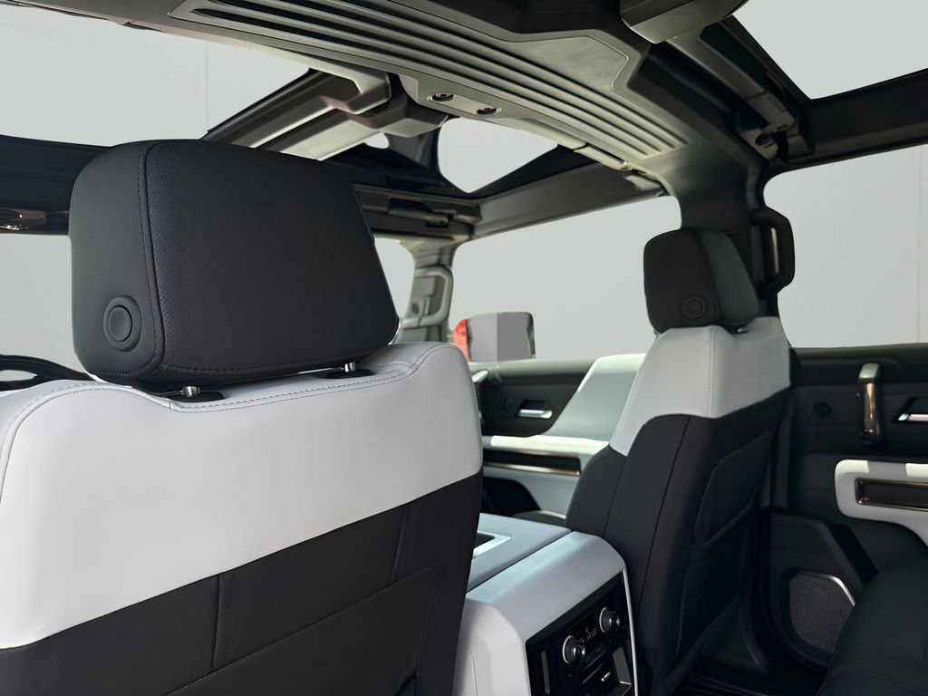 New 2025 GMC Hummer EV 2X w/ LPO, Dark Essentials Package image 57