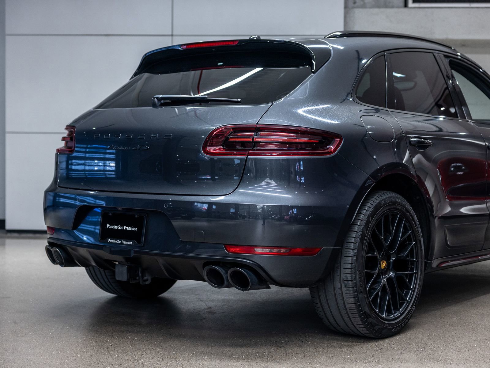 Used 2018 Porsche Macan GTS AWD/4WD image 23