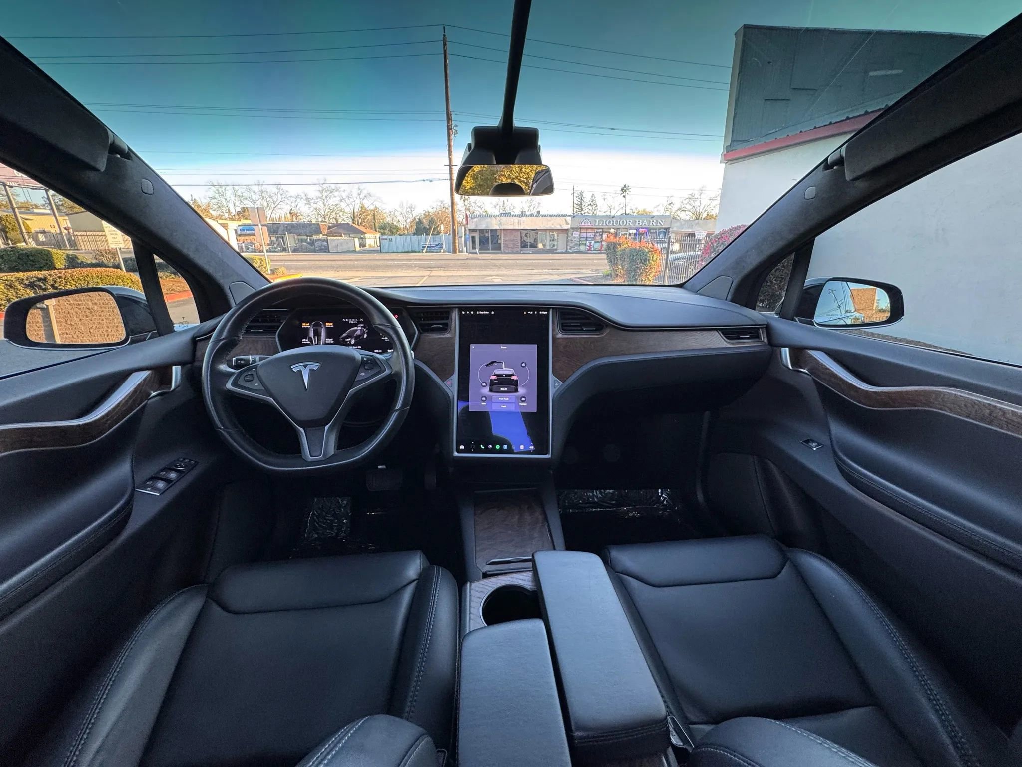 Used 2018 Tesla Model X 75D image 18