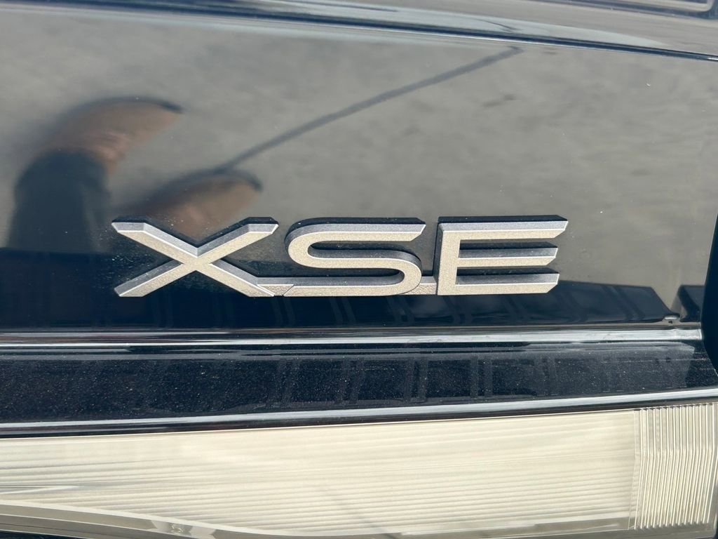 Used 2024 Toyota Prius Prime Premium w/ Advanced Technology Package image 13