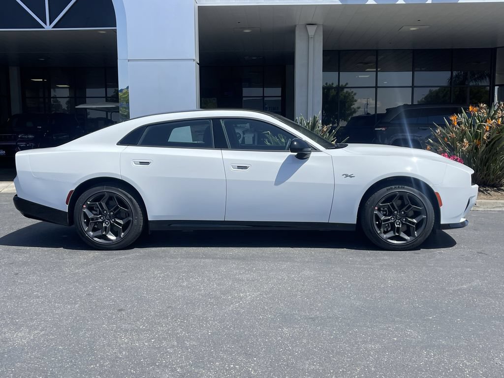 New 2026 Dodge Charger R/T w/ Blacktop Package AWD/4WD image 5