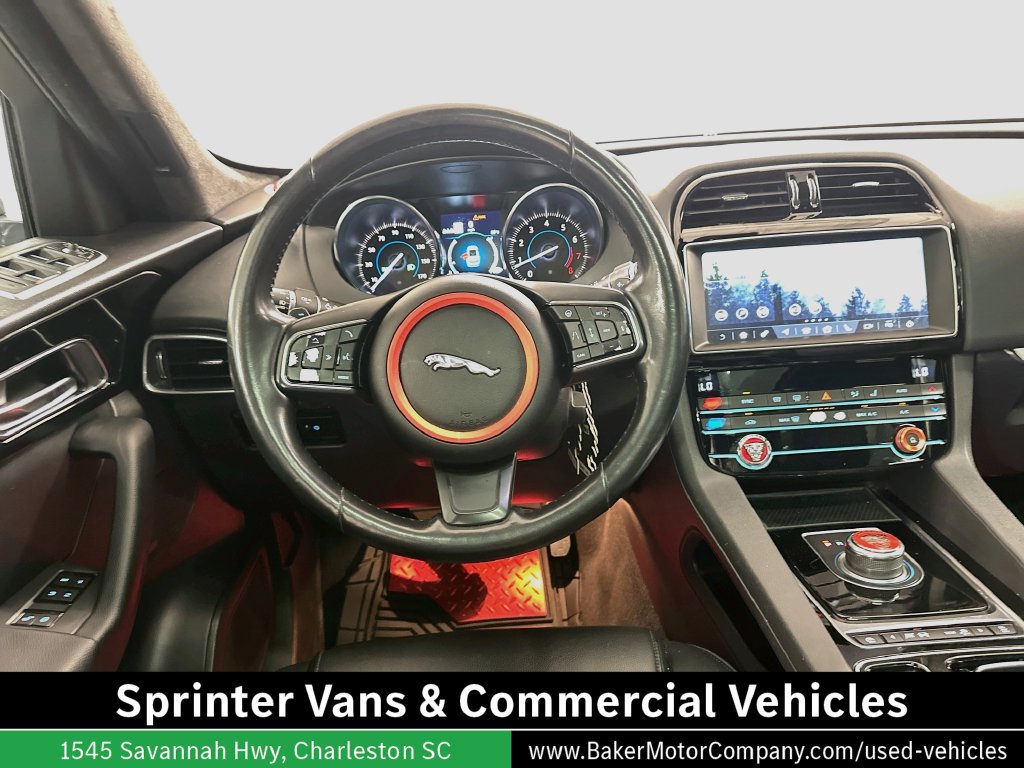 Used 2020 Jaguar F-PACE Premium AWD/4WD image 23