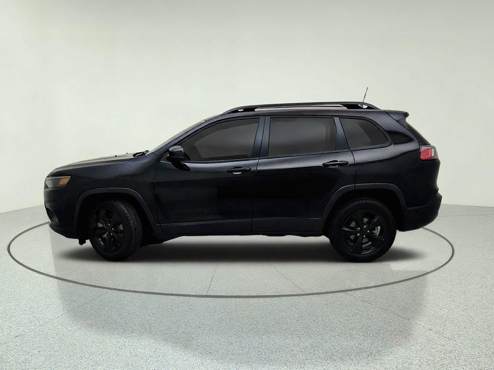 Used 2021 Jeep Cherokee Latitude Plus FWD image 14