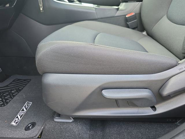 Used 2025 Toyota RAV4 LE image 29