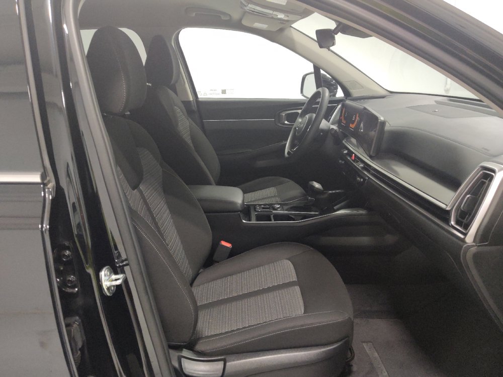 Used 2024 Kia Sorento LX FWD image 21