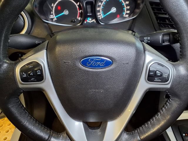 Used 2015 Ford Fiesta SE FWD image 12