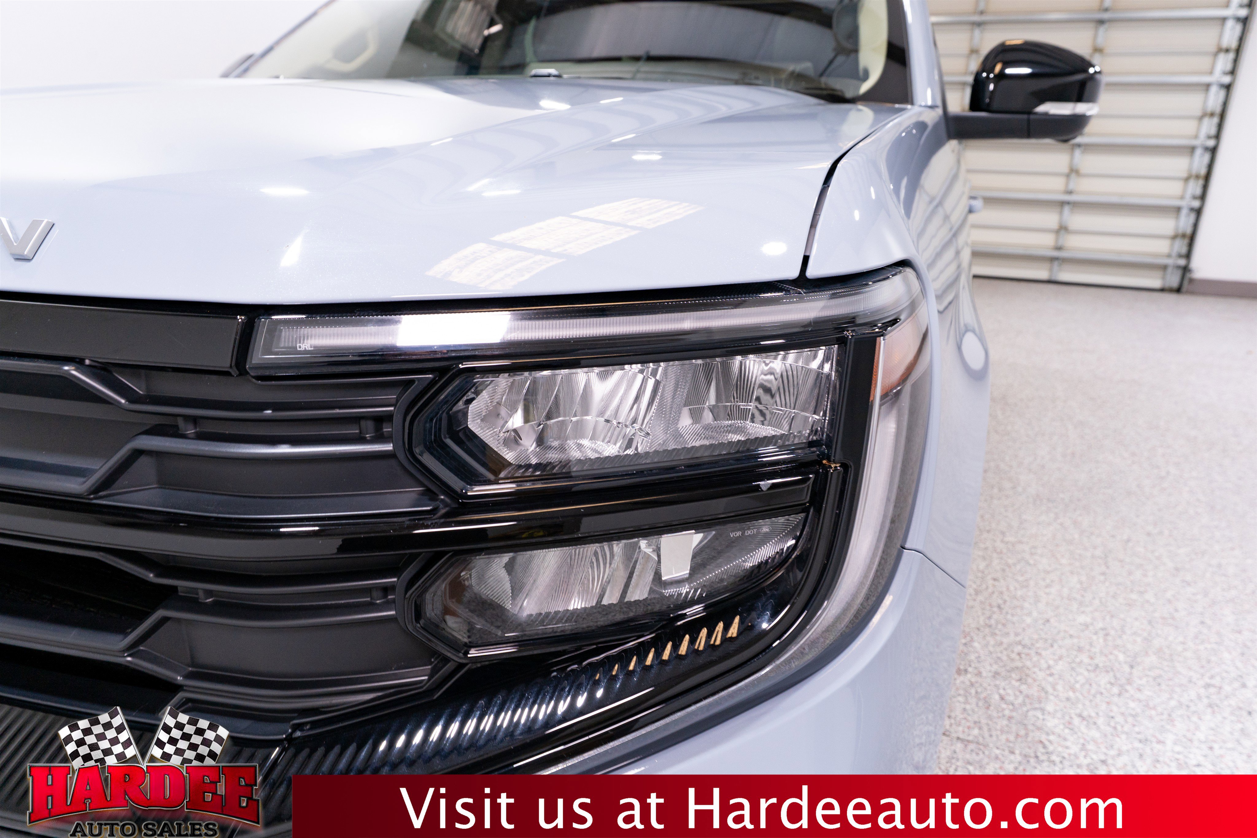 Used 2025 Ford Expedition Active AWD/4WD image 8
