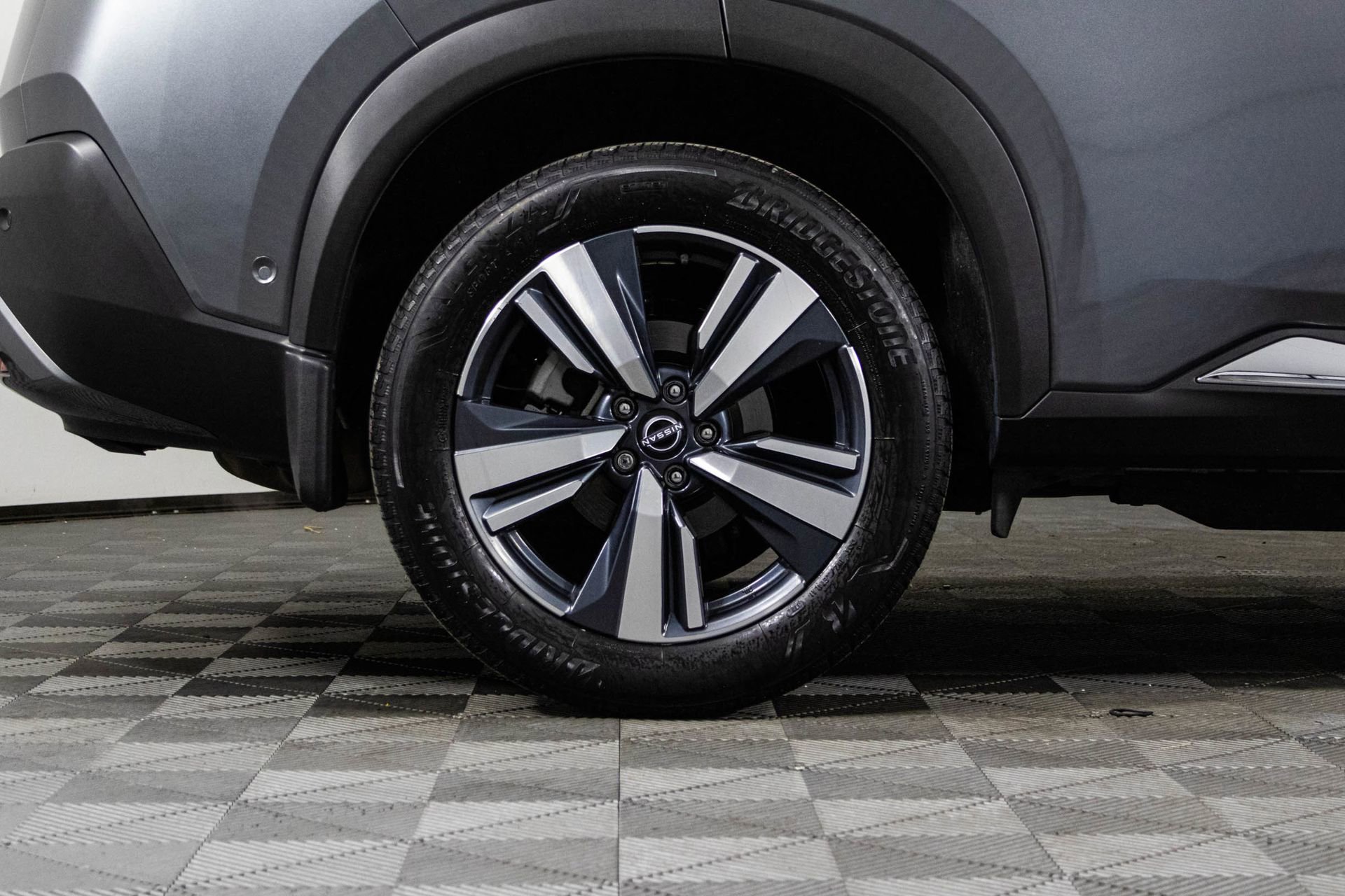 Used 2023 Nissan Rogue SL w/ SL Premium Package image 45