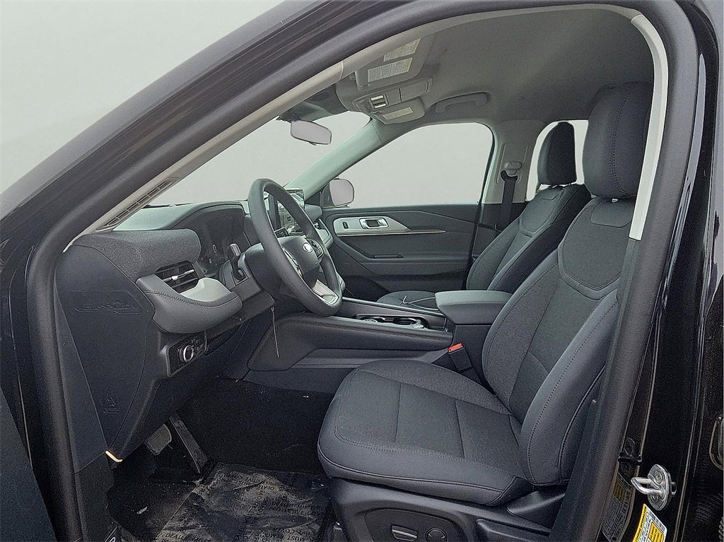 New 2026 Ford Explorer Active image 12