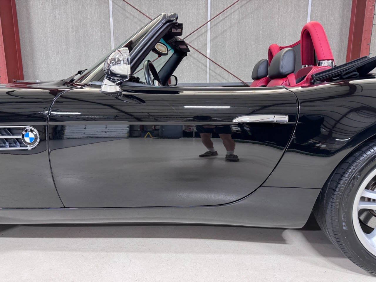 Used 2002 BMW Z8 RWD image 11