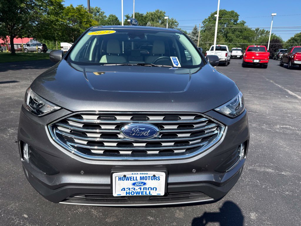 Used 2024 Ford Edge Titanium AWD/4WD image 2