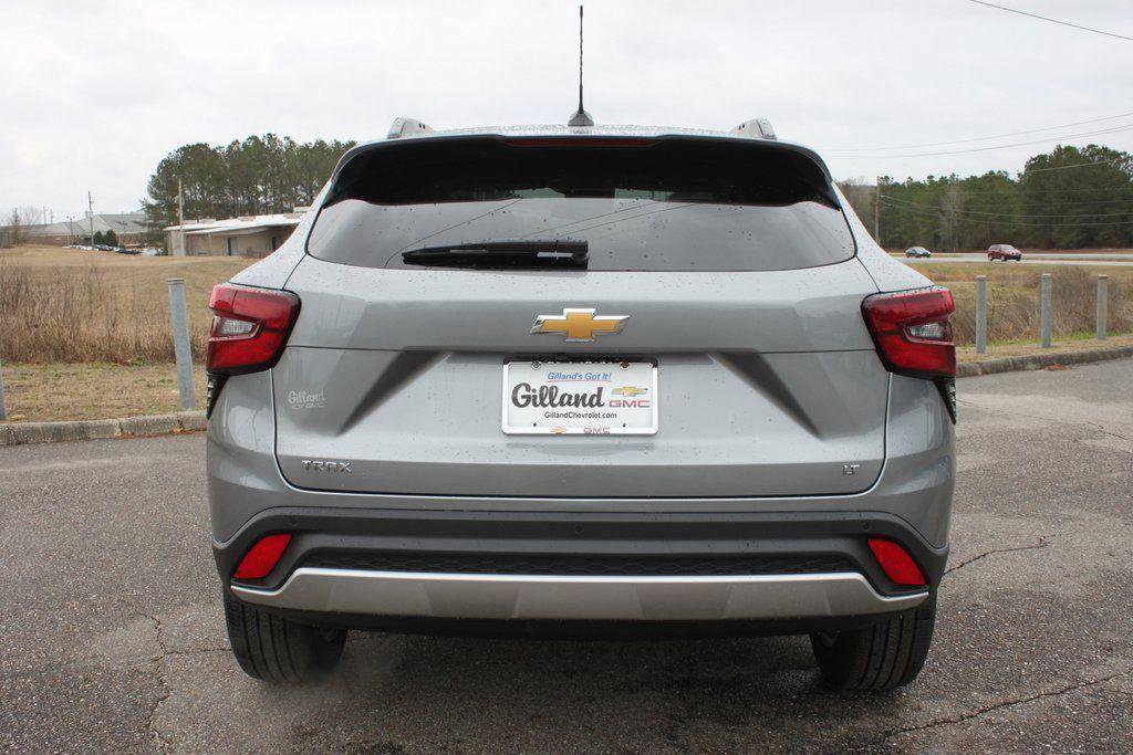 New 2026 Chevrolet Trax LT w/ Driver Confidence Package image 19