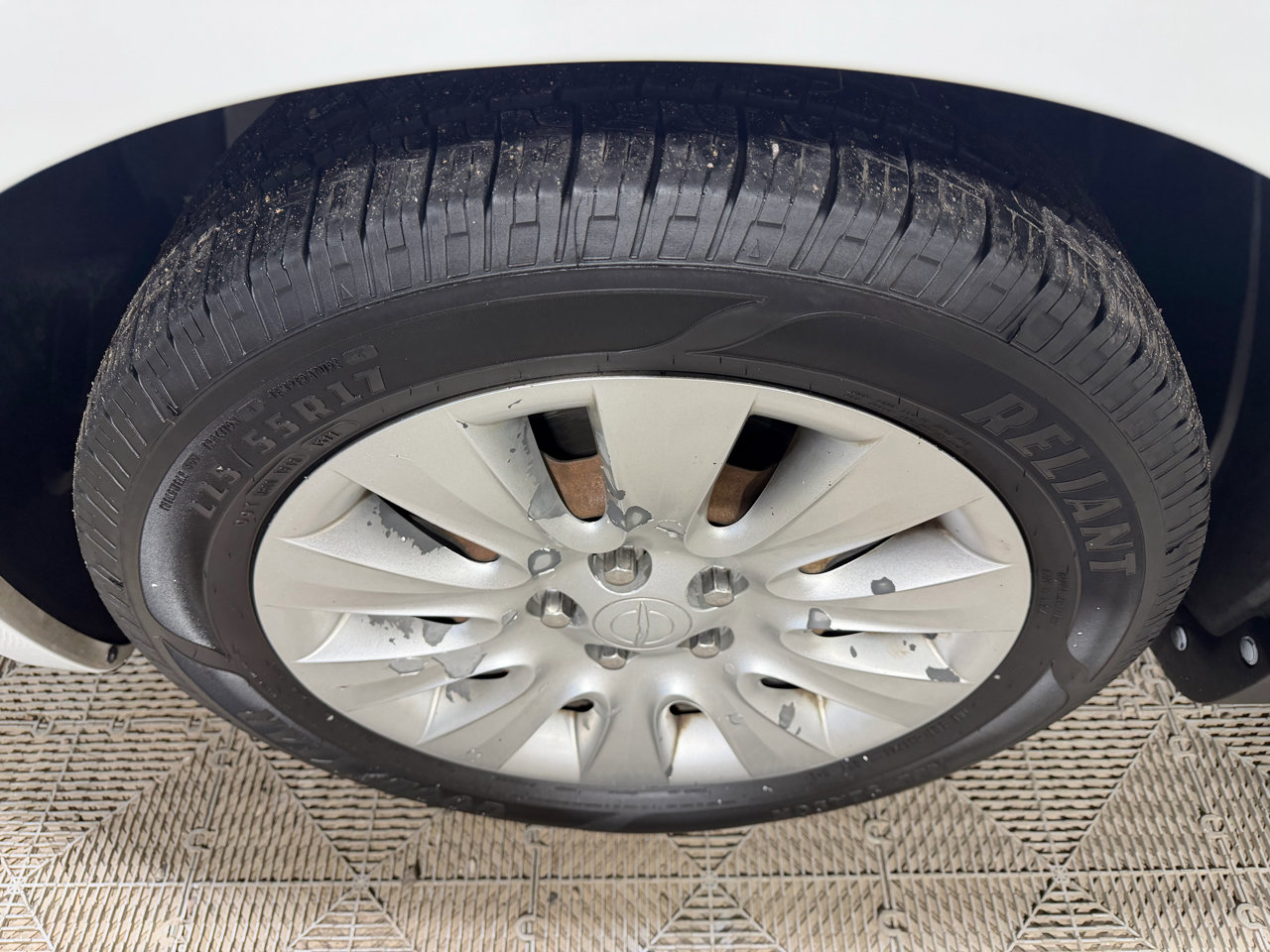 Used 2013 Chrysler 200 LX image 27