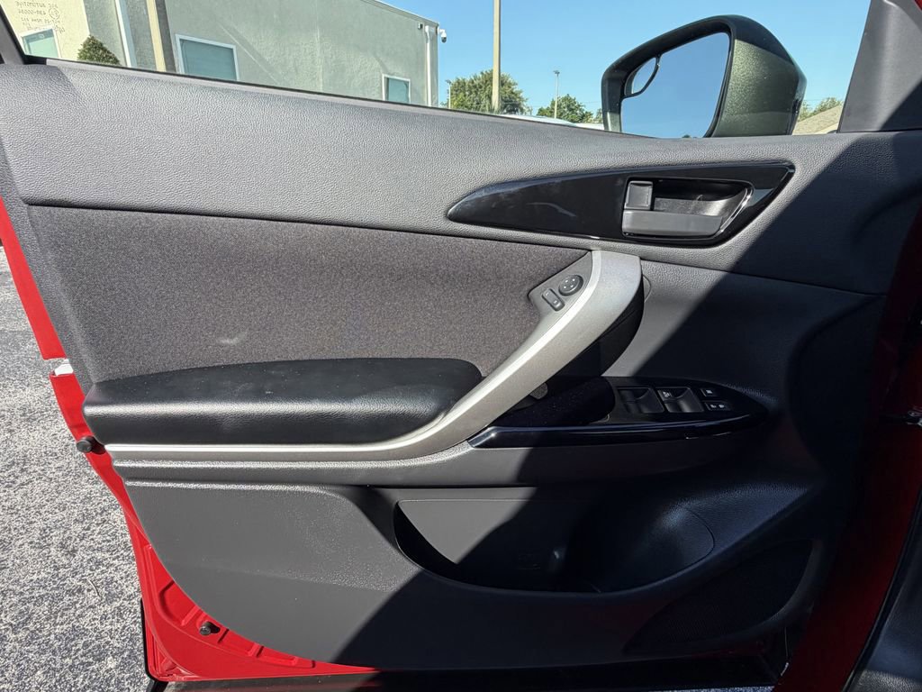 Used 2025 Mitsubishi Eclipse Cross AWD image 21
