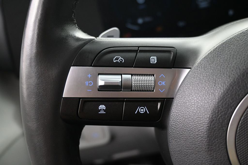 Used 2024 Hyundai Kona Limited FWD image 21