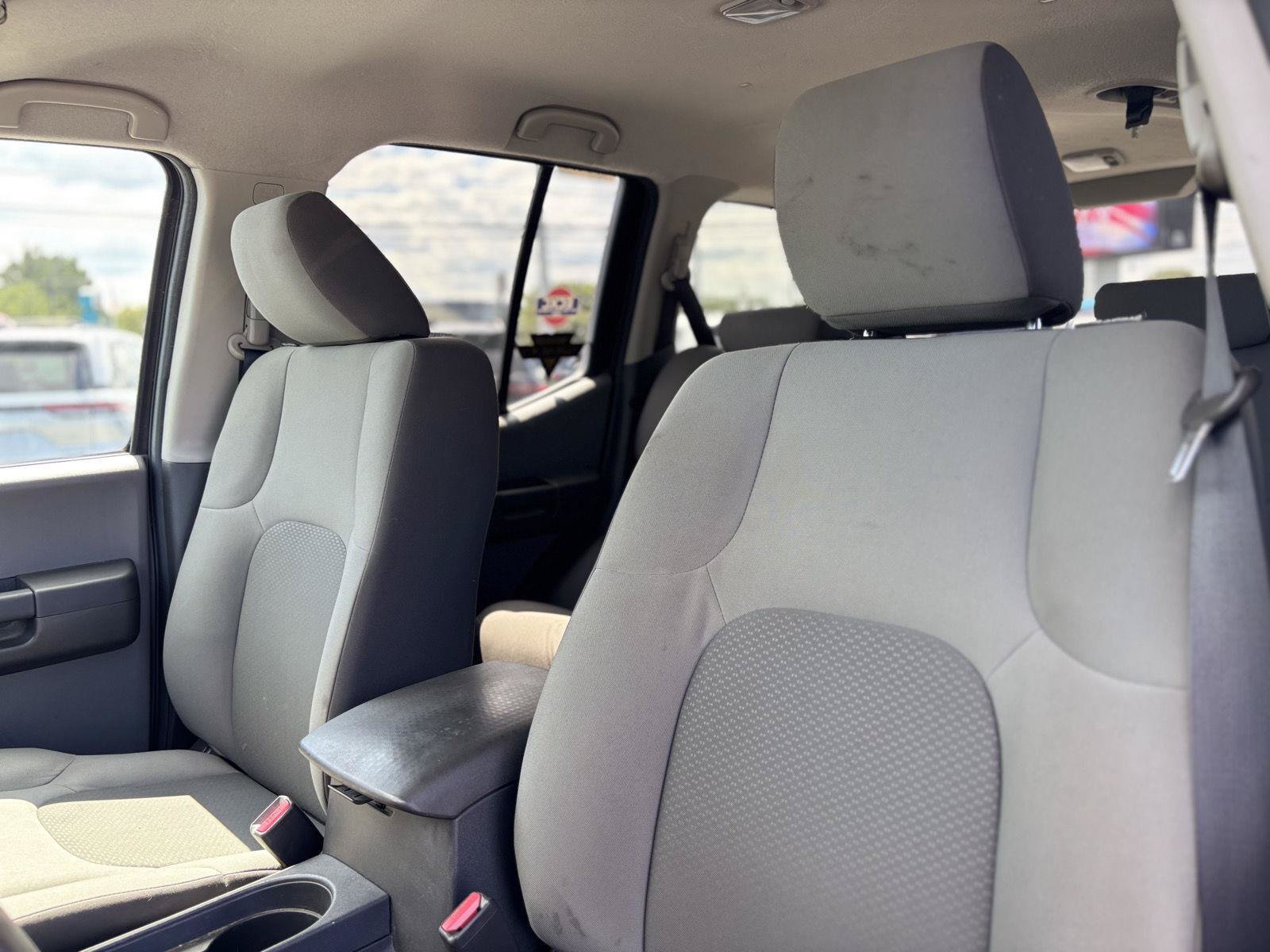 Used 2010 Nissan Xterra S AWD/4WD image 21