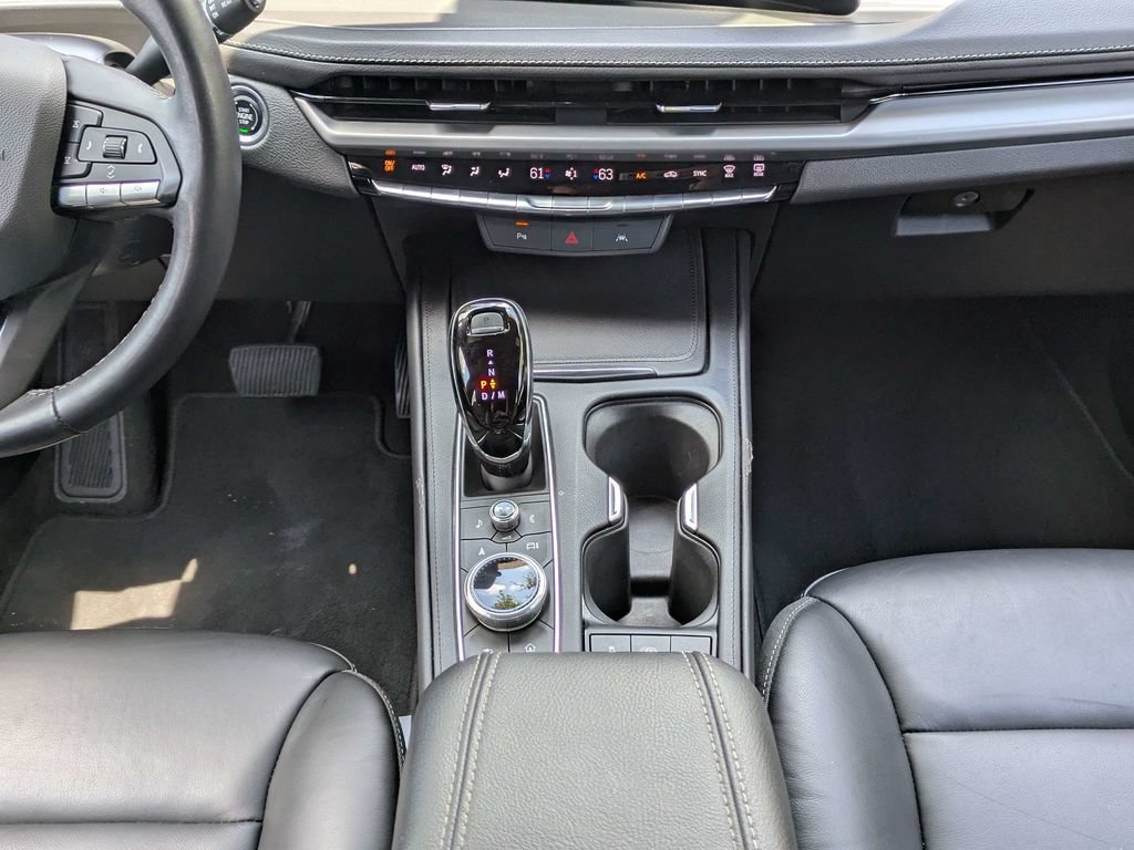 Certified 2024 Cadillac XT4 Premium Luxury FWD image 22