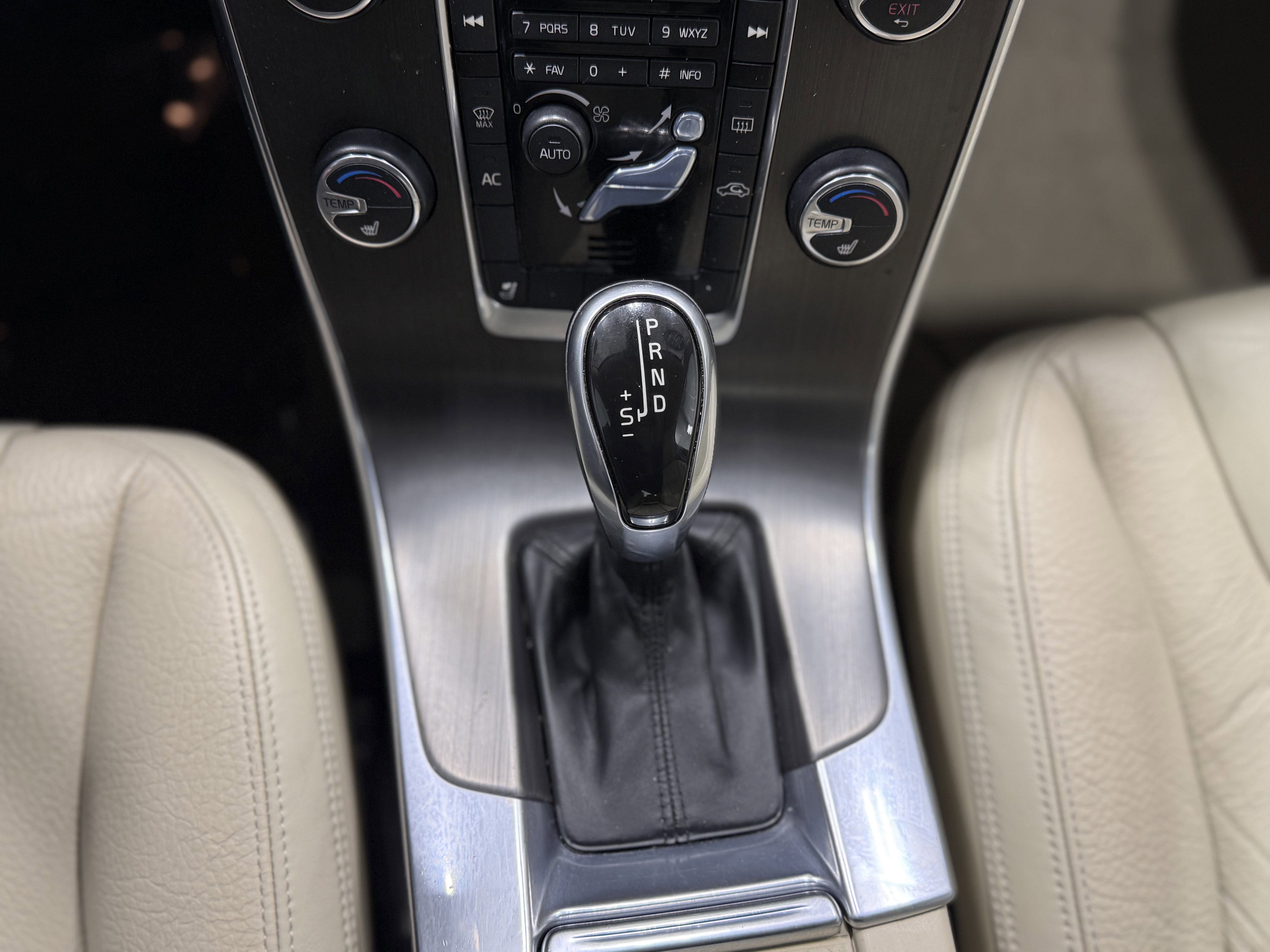 Used 2014 Volvo S60 T5 image 21